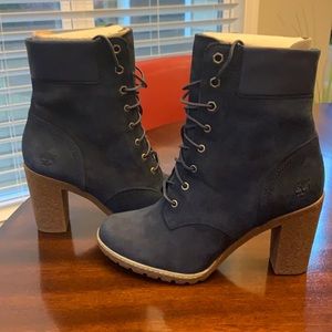 Timberland heel booties- worn once! Size 8-Navy